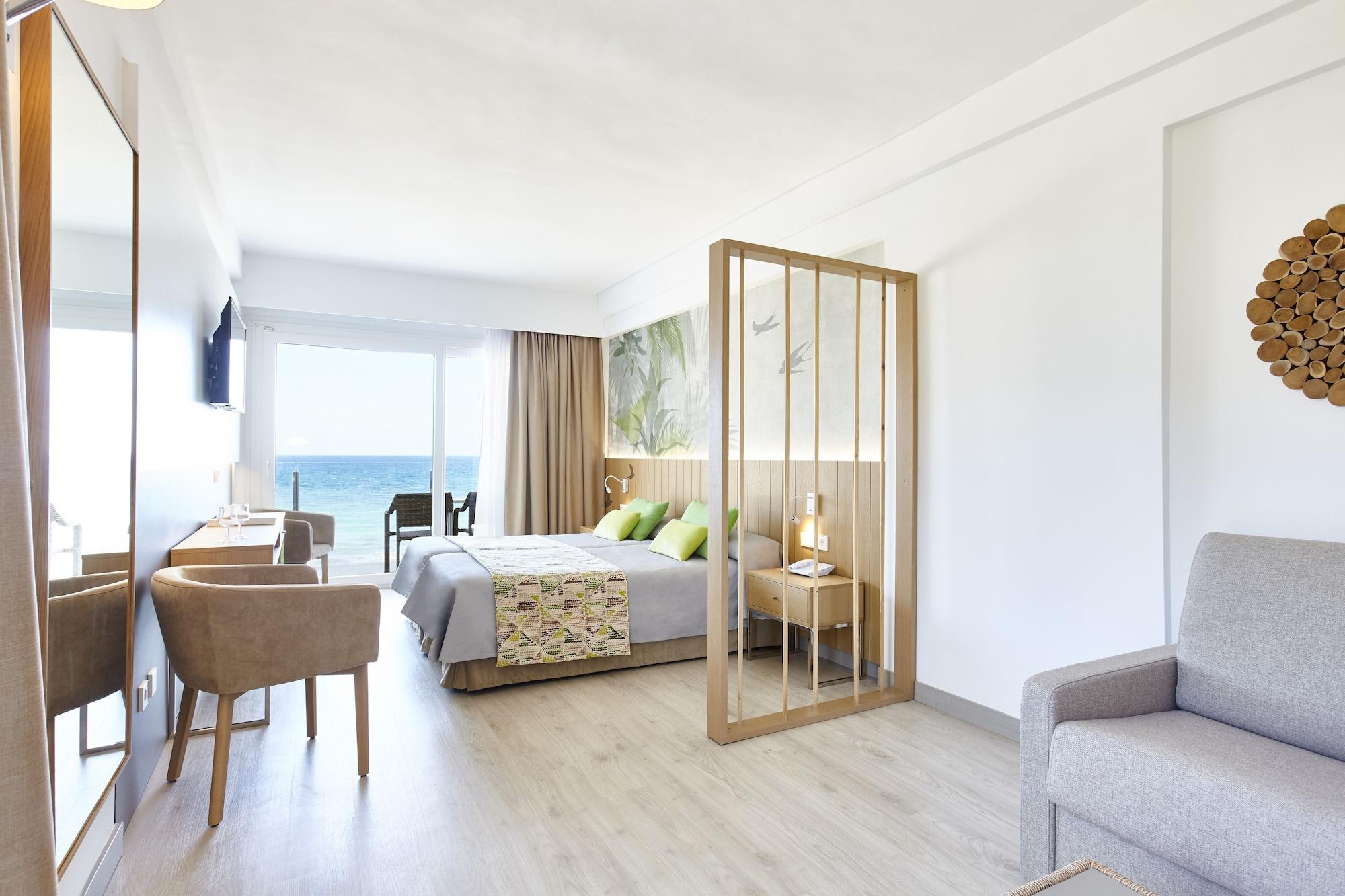 Universal Hotel Castell Royal Каньямель Экстерьер фото