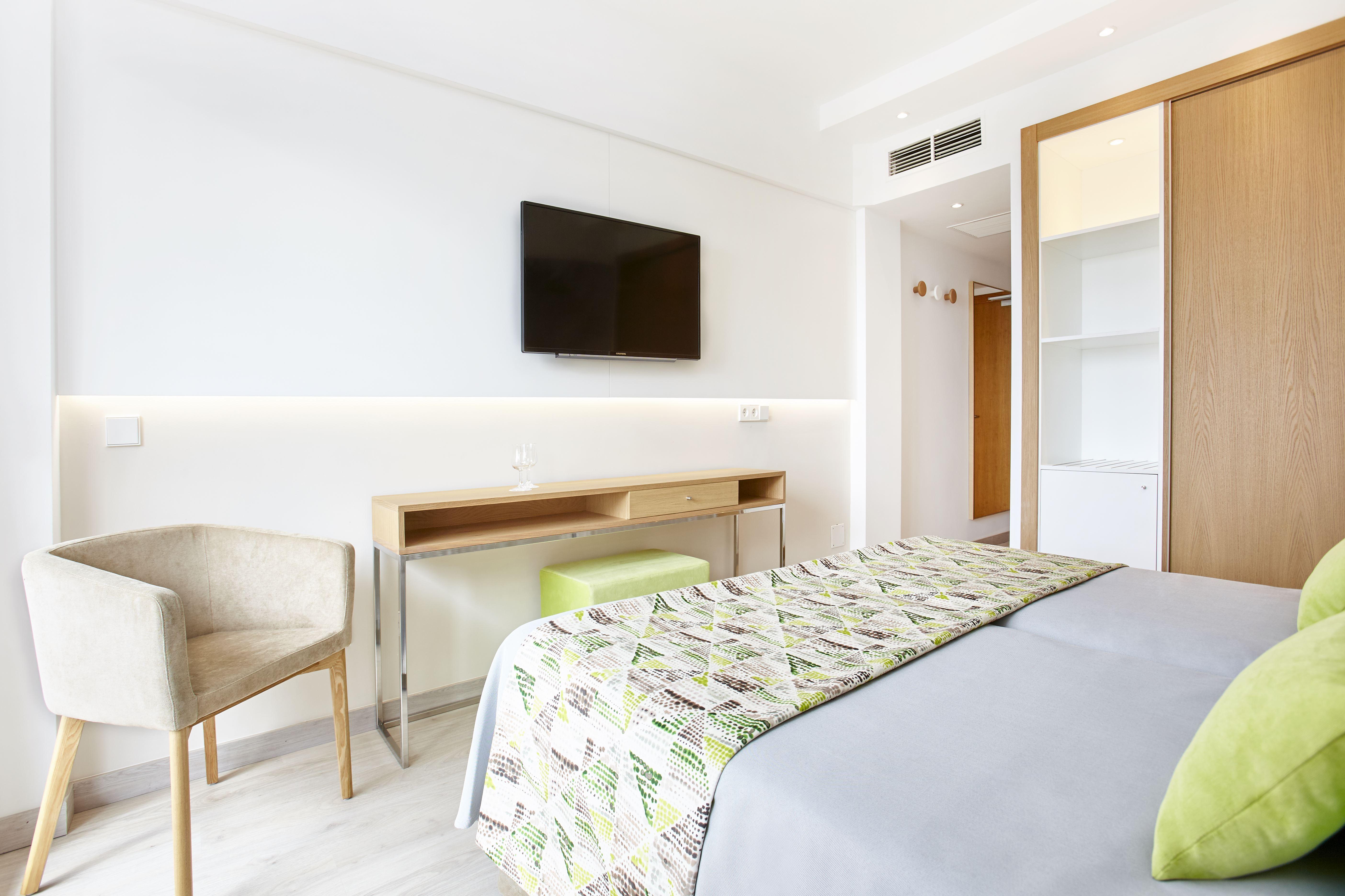 Universal Hotel Castell Royal Каньямель Экстерьер фото
