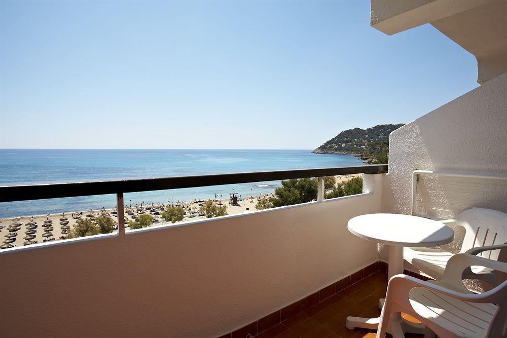 Universal Hotel Castell Royal Каньямель Экстерьер фото